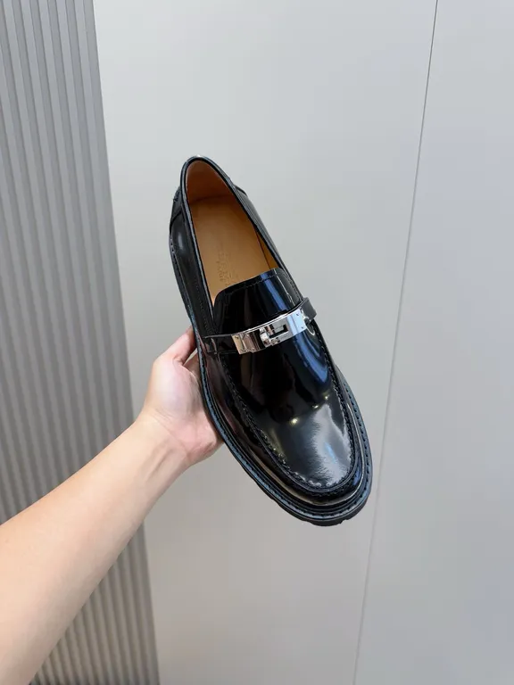 Hermes Shoe 